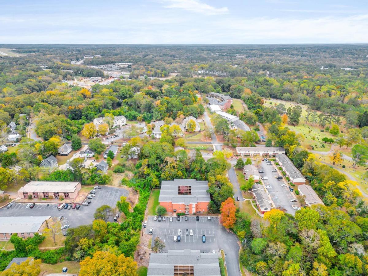Classic City Getaway - 1 Mile Walk To Sanford Stadium! Атенс Екстер'єр фото